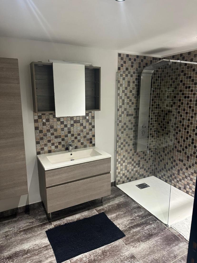 Rez De Chaussee 4 Personnes 2 Avec Parking * Coudekerque-Branche