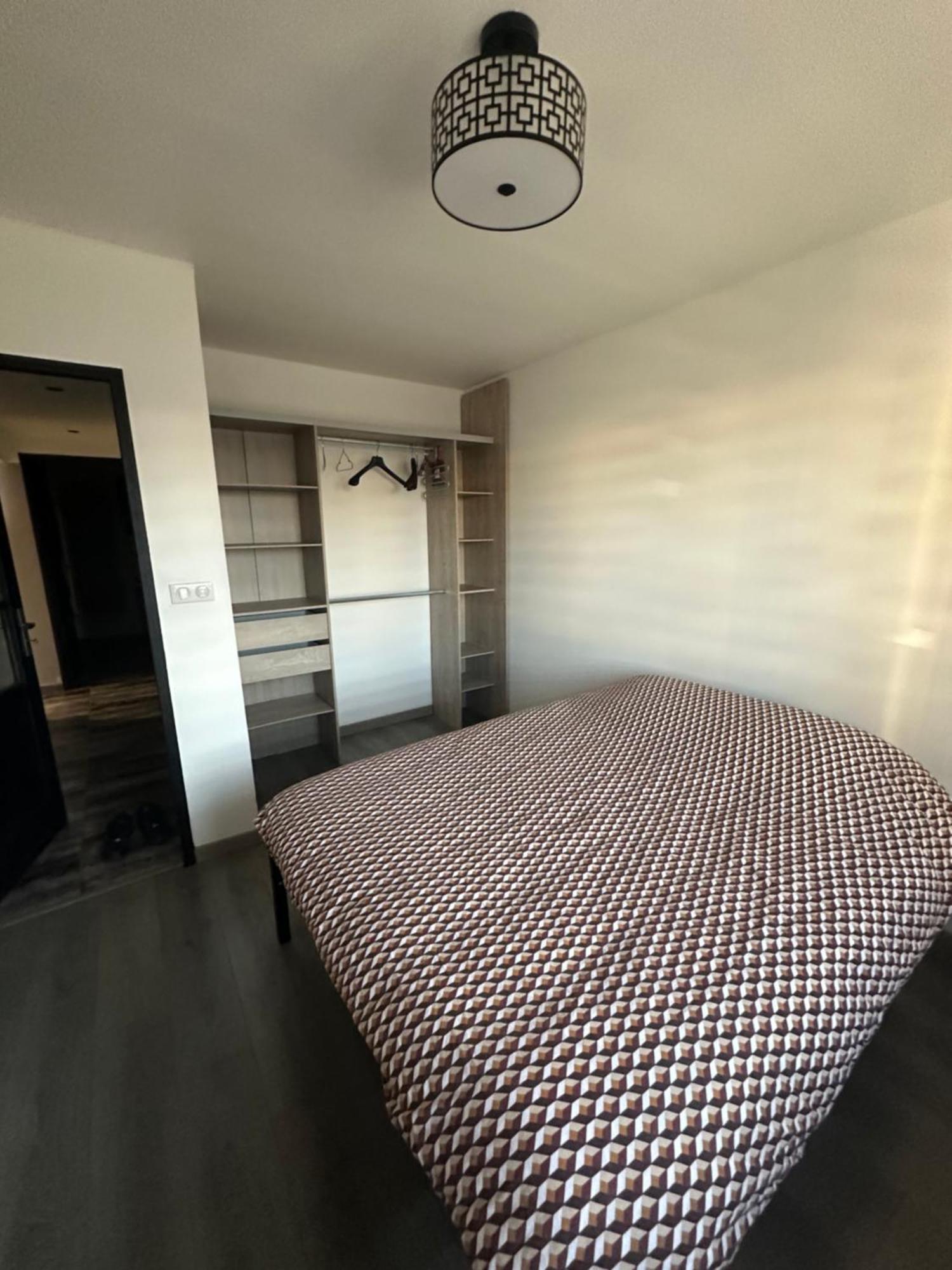Rez De Chaussee 4 Personnes 2 Avec Parking Apartment *